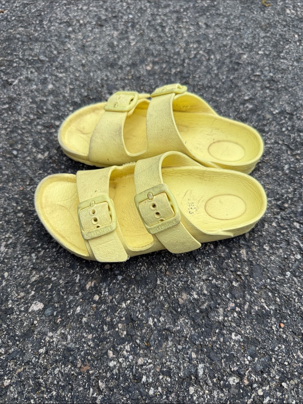 Birkenstock Kids Lemon Double-Buckle Slide Sandals